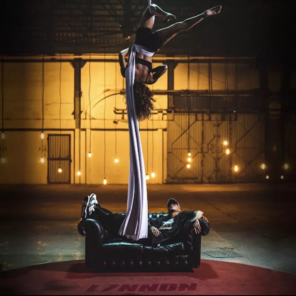 Capa da letra da música Facilitei