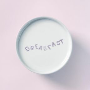 Capa da letra da música Breakfast