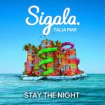Capa da letra Stay The Night (tradução)