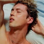 Capa da letra Rush (Extended)