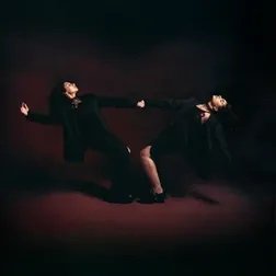 Capa da letra da música (Isn’t It) Obvious