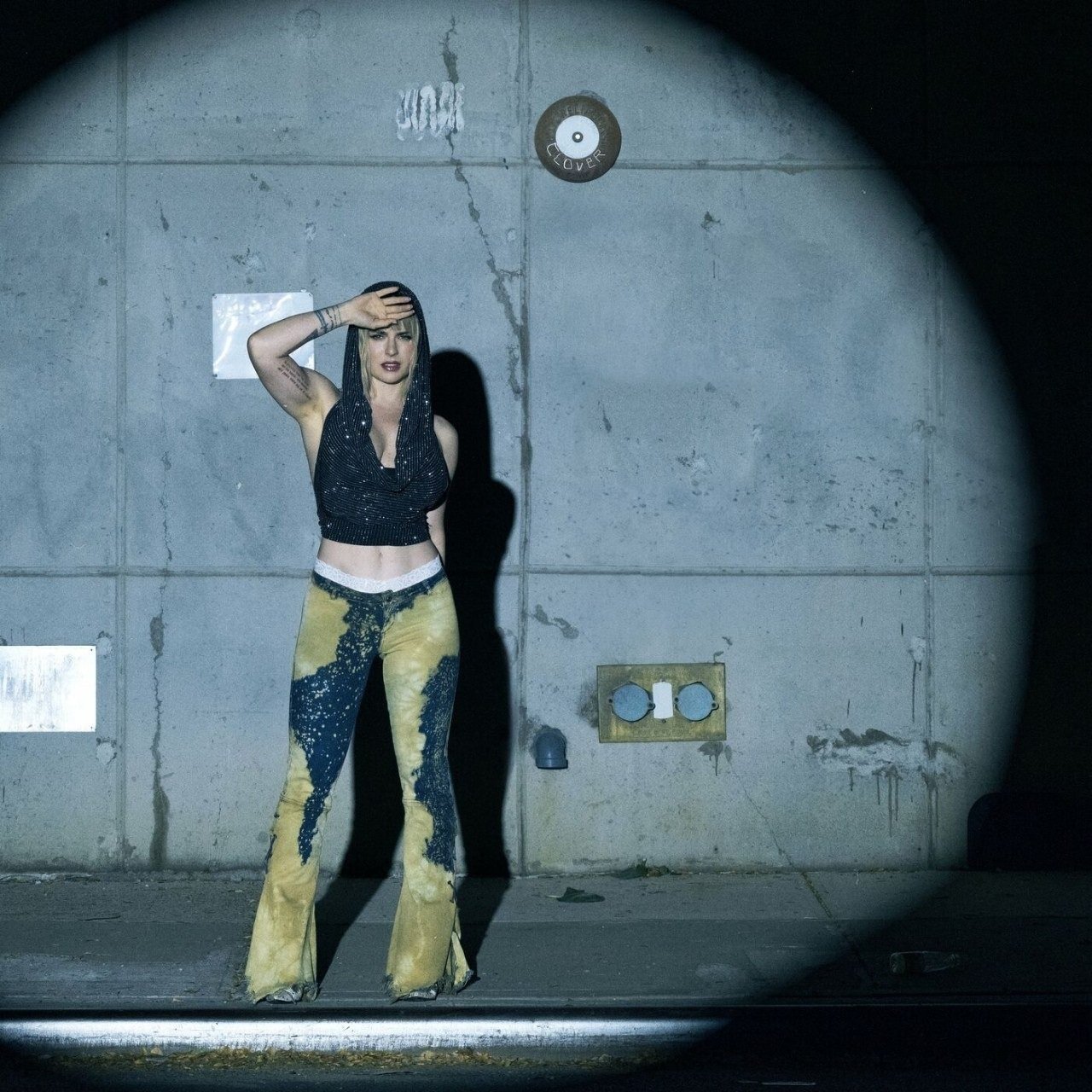 Capa da letra da música Too Much To Say