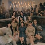 Capa do álbum AWAKE