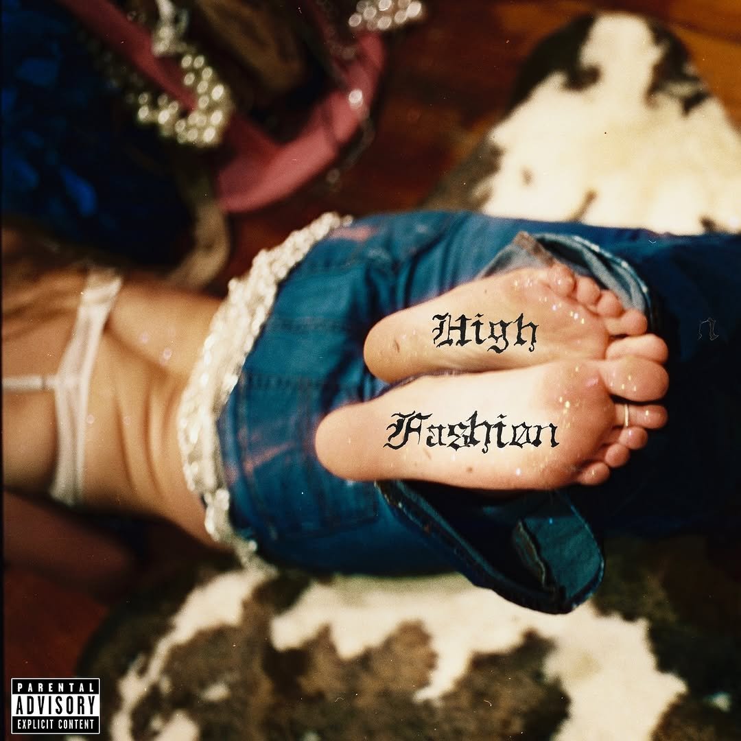 Capa da letra da música High Fashion